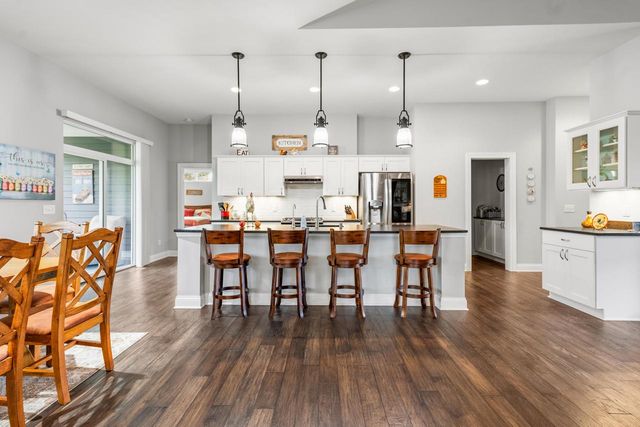 N119W5754 James CIRCLE, Cedarburg, WI 53012