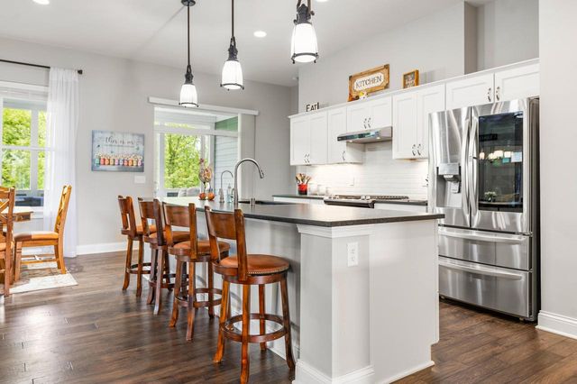 N119W5754 James CIRCLE, Cedarburg, WI 53012