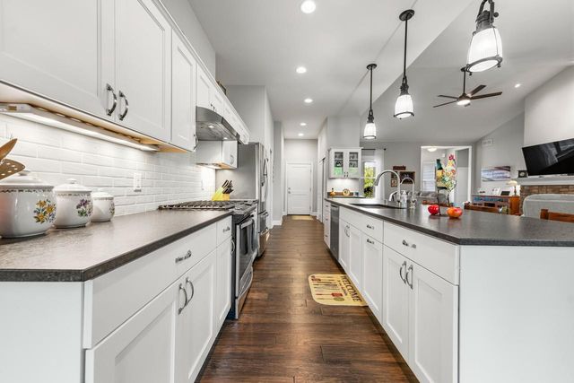 N119W5754 James CIRCLE, Cedarburg, WI 53012