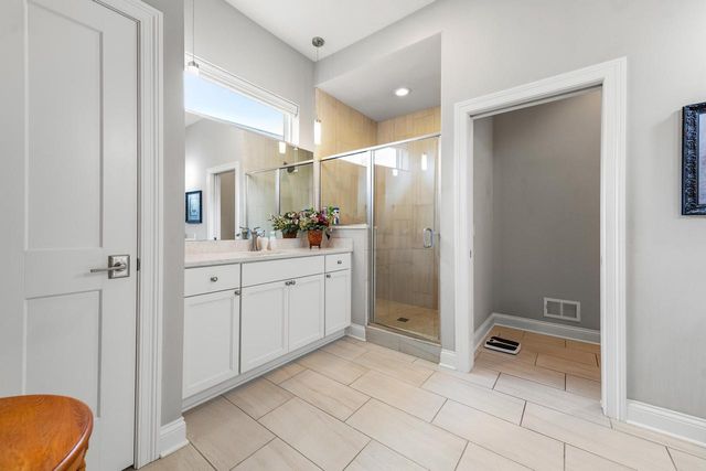 N119W5754 James CIRCLE, Cedarburg, WI 53012