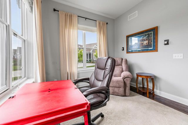 N119W5754 James CIRCLE, Cedarburg, WI 53012