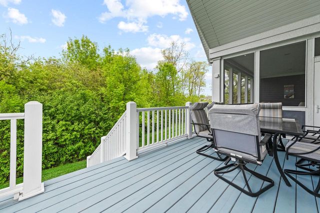 N119W5754 James CIRCLE, Cedarburg, WI 53012