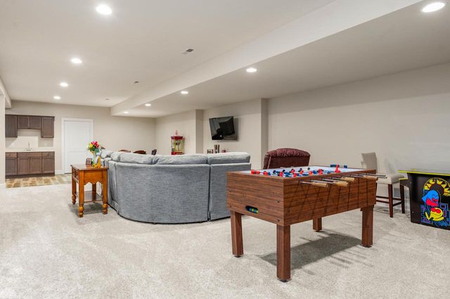 N119W5754 James CIRCLE, Cedarburg, WI 53012