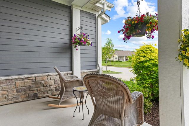 N119W5754 James CIRCLE, Cedarburg, WI 53012