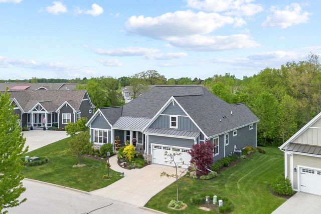 N119W5754 James CIRCLE, Cedarburg, WI 53012