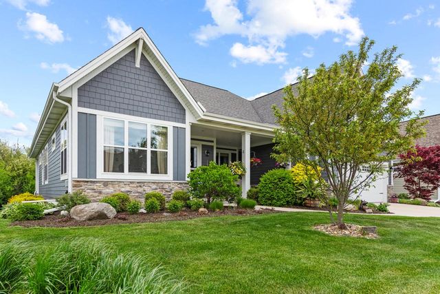 N119W5754 James CIRCLE, Cedarburg, WI 53012