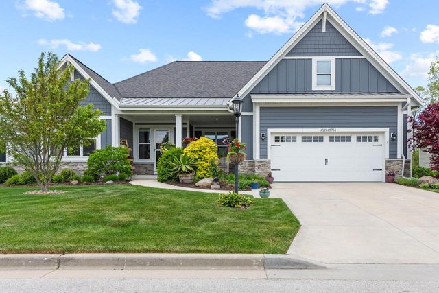 N119W5754 James CIRCLE, Cedarburg, WI 53012
