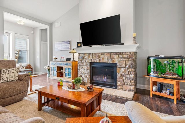 N119W5754 James CIRCLE, Cedarburg, WI 53012
