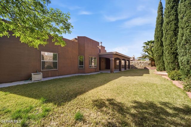 1472 PIONEER RIDGE Drive, El Paso, TX 79912