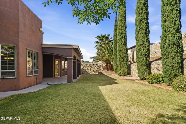 1472 PIONEER RIDGE Drive, El Paso, TX 79912