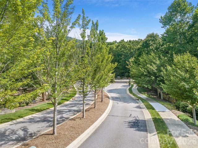 53 Old Lafayette Lane, Black Mountain, NC 28711