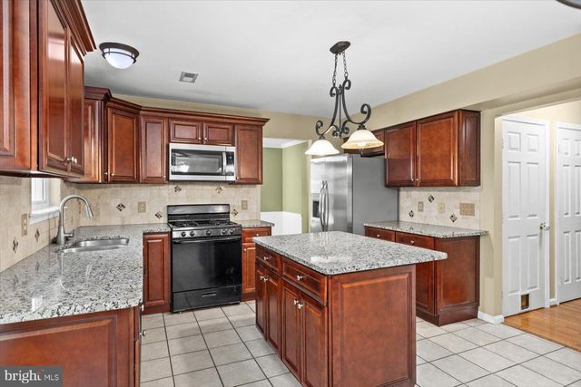 15 STONERIDGE CT, Stafford, VA 22554