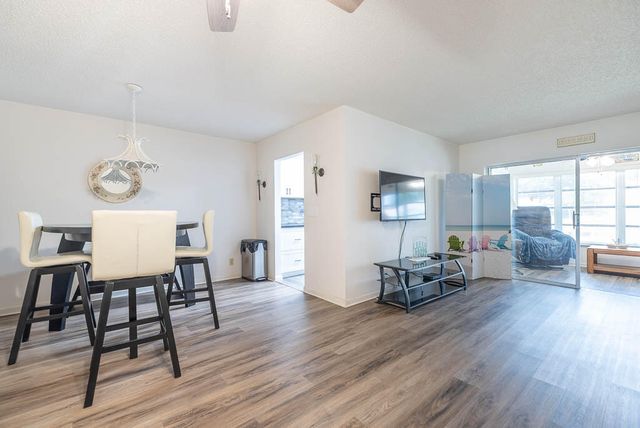 5061 Lakefront Boulevard B, Delray Beach, FL 33484