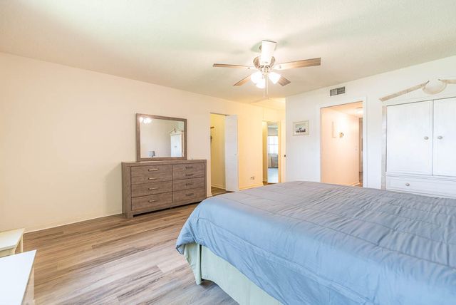 5061 Lakefront Boulevard B, Delray Beach, FL 33484
