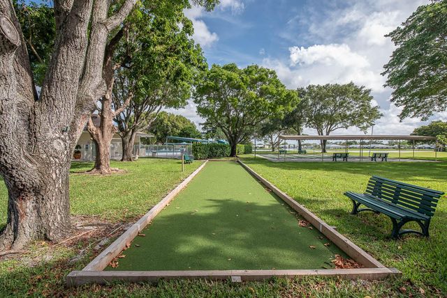 5061 Lakefront Boulevard B, Delray Beach, FL 33484