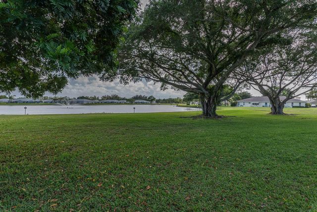 5061 Lakefront Boulevard B, Delray Beach, FL 33484