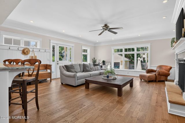 25 Holly Street, Rumson, NJ 07760