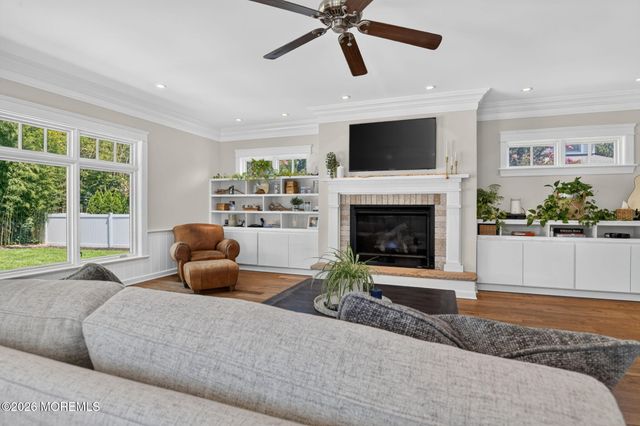 25 Holly Street, Rumson, NJ 07760