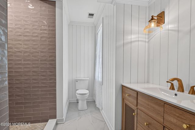 25 Holly Street, Rumson, NJ 07760