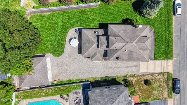 25 Holly Street, Rumson, NJ 07760