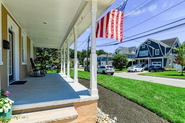 25 Holly Street, Rumson, NJ 07760