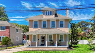 25 Holly Street, Rumson, NJ 07760