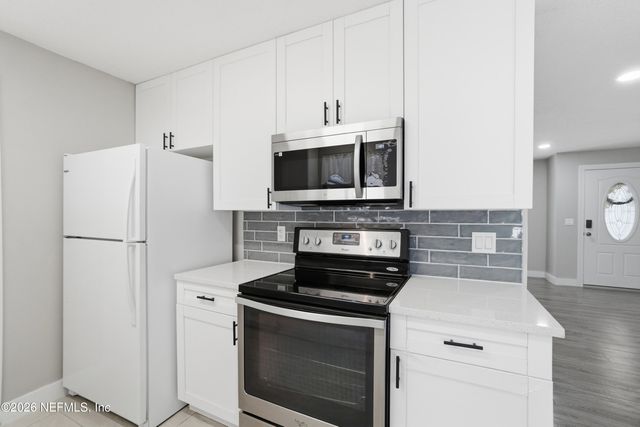8918 DULUTH Court, Jacksonville, FL 32216
