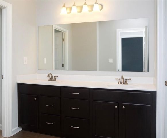 824 COMMERCE Trail, Canton, GA 30114