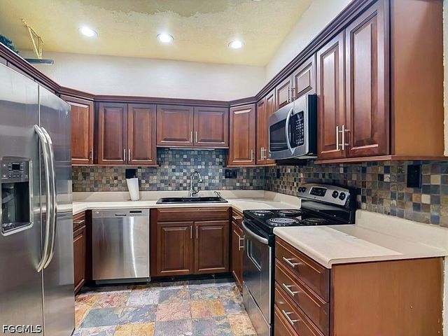 1409 Lavilla RD, Punta Gorda, FL 33950