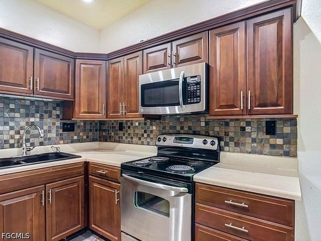 1409 Lavilla RD, Punta Gorda, FL 33950