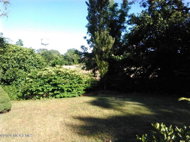 155 Luppatatong Avenue, Keyport, NJ 07735