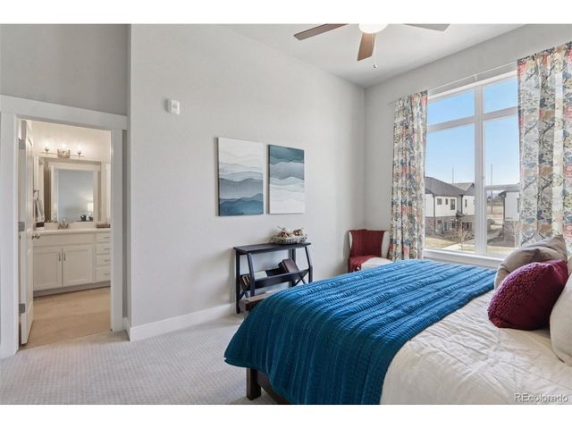 176 High Point Dr, Longmont, CO 80504