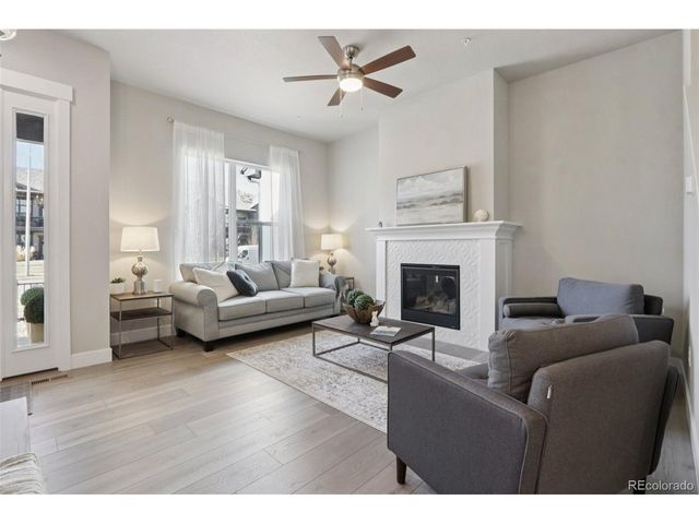 176 High Point Dr, Longmont, CO 80504