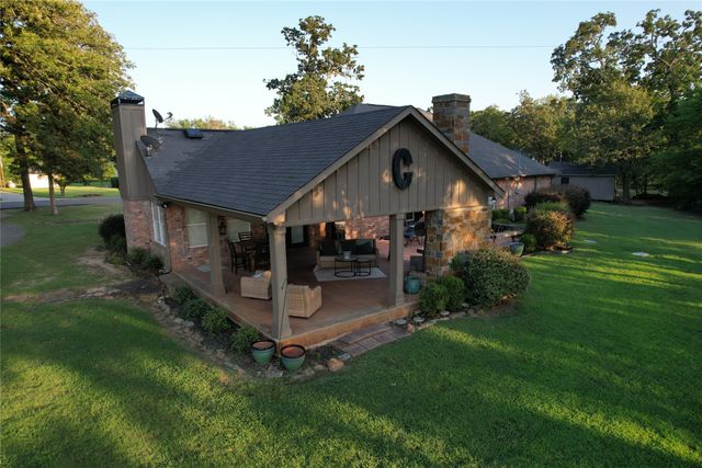 1079 Country Club Road, Sulphur Springs, TX 75482