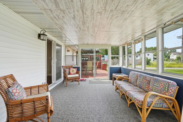 1015 Pettibone Street, Crown Point, IN 46307