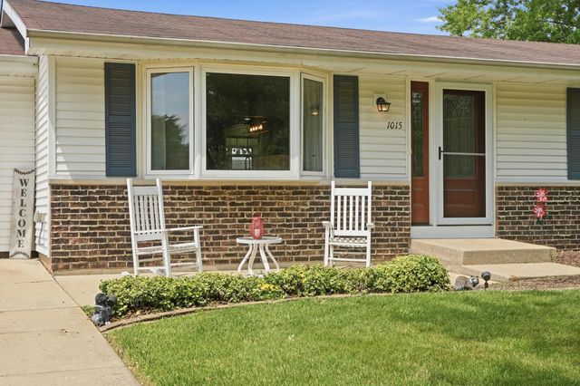 1015 Pettibone Street, Crown Point, IN 46307