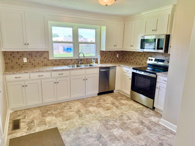 124 W 9th Street, Gaffney, SC 29340