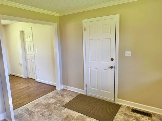 124 W 9th Street, Gaffney, SC 29340