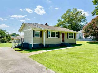 124 W 9th Street, Gaffney, SC 29340