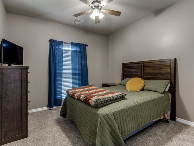 886 Silver Chase Drive, Choctaw, OK 73020