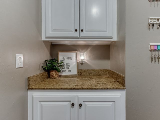 886 Silver Chase Drive, Choctaw, OK 73020