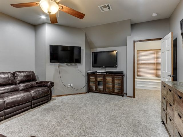 886 Silver Chase Drive, Choctaw, OK 73020