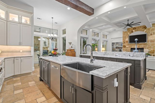 108 Golden Bear CV, Austin, TX 78738