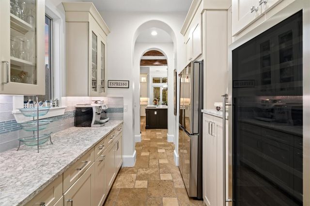 108 Golden Bear CV, Austin, TX 78738