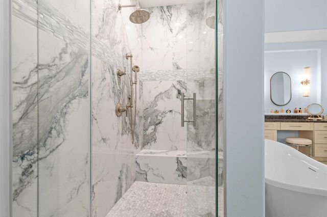 108 Golden Bear CV, Austin, TX 78738