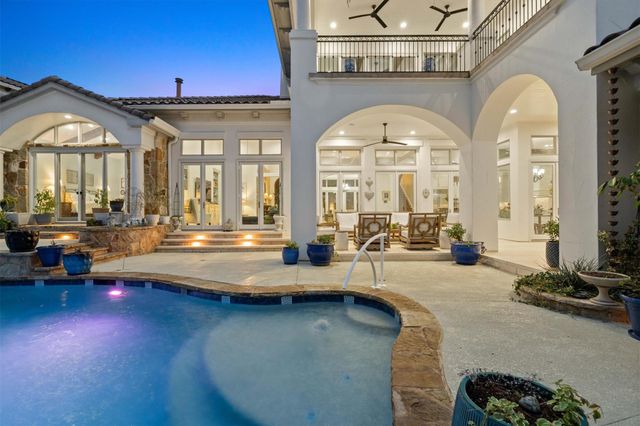 108 Golden Bear CV, Austin, TX 78738