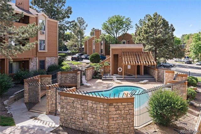4274 S Salida Way 2, Aurora, CO 80013