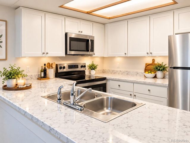 4274 S Salida Way 2, Aurora, CO 80013