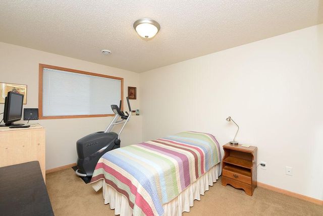 5265 50th Avenue S, Fargo, ND 58104