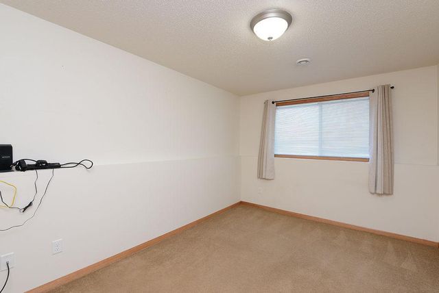 5265 50th Avenue S, Fargo, ND 58104